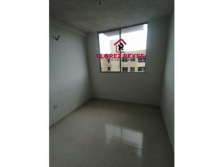 Foto 5 de APARTAMENTO PUERTA DORADA  EDIF CORALINA