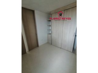 Foto 10 de APARTAMENTO PUERTA DORADA  EDIF CORALINA