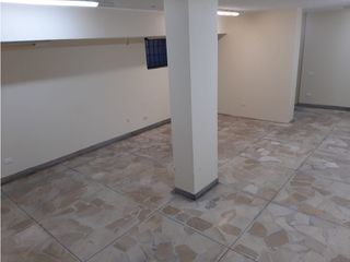 Foto 6 de 12 De Octubre, Local Comercial en Renta, 150m2, 4 Ambientes