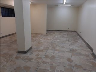 Foto 3 de 12 De Octubre, Local Comercial en Renta, 150m2, 4 Ambientes