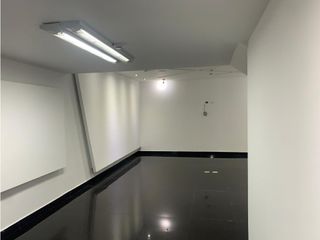 Foto 2 de De Los Granados, Local Comercial en Renta, 80m2, 3 Ambientes