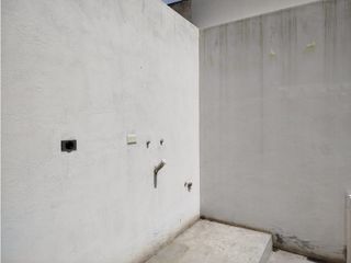 Foto 14 de Mitad del Mundo, Casa en Renta, 122m2, 3 Habitaciones  nueva )