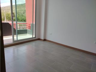Foto 3 de Mitad del Mundo, Casa en Renta, 122m2, 3 Habitaciones  nueva )