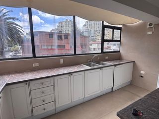 Foto 7 de Brasil e Hidalgo de Pinto. Renta departamento 3 dormitorios.