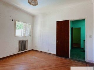 Foto 11 de Casa en venta de 4 dormitorios c/ cochera en Centro