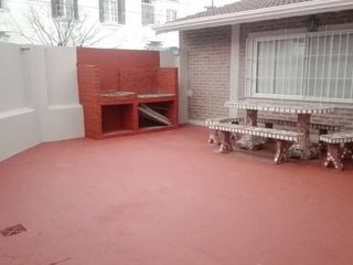 Foto 2 de Casa PH en venta en Bernal Centro