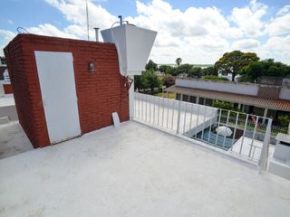 Foto 12 de CASA CON 3 DORMITORIOS A 100 m de Av 7 Jefes!!
