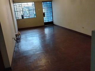 Foto 4 de Departamento en  SE VENDE DEPARTAMENTO 2 Y 3 PISO POR VIAJE