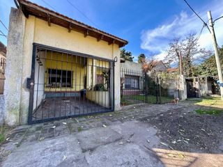 Foto 6 de Casa 4 ambientes en venta en Lomas de Zamora