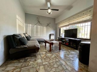 Foto 12 de Casa 4 ambientes en venta en Lomas de Zamora