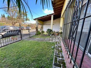 Foto 2 de Casa 4 ambientes en venta en Lomas de Zamora