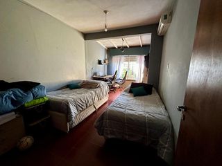 Foto 27 de Casa 4 ambientes en venta en Lomas de Zamora