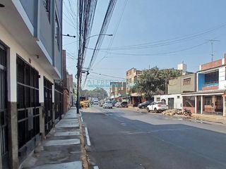 Foto 5 de Locales Comerciales Venta AV. Gran Chimu - SAN JUAN DE LURIGANCHO