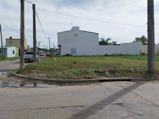 Foto 1 de Lote Venta Zarate en Esquina