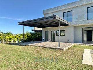 Foto 41 de CASA 4 AMB EN VENTA HARAS SANTA MARIA EL MOLINO