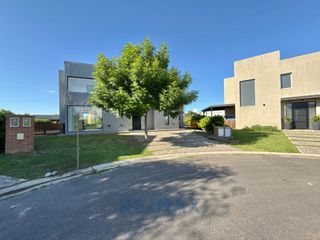 Foto 44 de CASA 4 AMB EN VENTA HARAS SANTA MARIA EL MOLINO