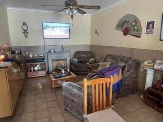 Foto 1 de Ph de dos dormitorios en venta en La Plata