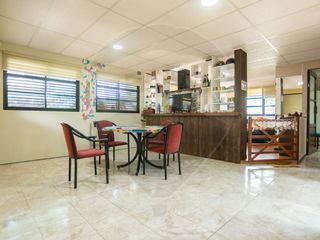 Foto 5 de Casa en venta de 1 dormitorio y cochera en Abasto.