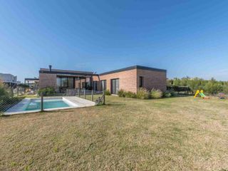 Foto 29 de Casa en Venta en El Cantón - Barrio Islas