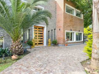 Foto 74 de VENTA CASA 6 AMB CON PILETA EN BARRIO ALAMO ALTO!