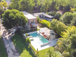 Foto 5 de VENTA CASA 6 AMB CON PILETA EN BARRIO ALAMO ALTO!