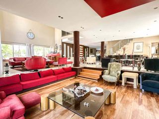 Foto 17 de VENTA CASA 6 AMB CON PILETA EN BARRIO ALAMO ALTO!