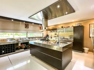 Foto 26 de VENTA CASA 6 AMB CON PILETA EN BARRIO ALAMO ALTO!