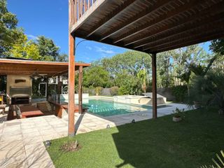 Foto 60 de VENTA CASA 6 AMB CON PILETA EN BARRIO ALAMO ALTO!