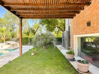 Foto 61 de VENTA CASA 6 AMB CON PILETA EN BARRIO ALAMO ALTO!
