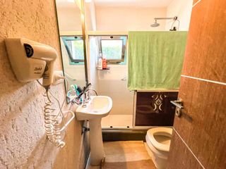 Foto 32 de VENTA CASA 6 AMB CON PILETA EN BARRIO ALAMO ALTO!