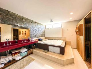 Foto 45 de VENTA CASA 6 AMB CON PILETA EN BARRIO ALAMO ALTO!