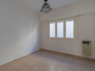 Foto 13 de Venta PH 2 Ambientes patio parrilla Zona Chauvin
