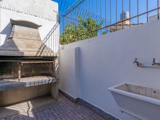 Foto 9 de Venta PH 2 Ambientes patio parrilla Zona Chauvin