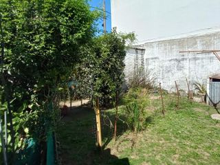 Foto 21 de Casa en venta 2 dormitorios Tolosa cochera parque