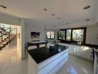 Foto 15 de Venta casa de 7 amb en Fincas el Lago Escobar