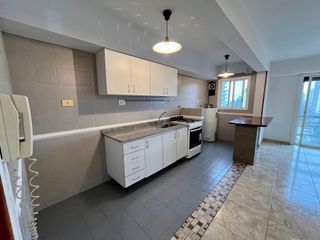 Foto 4 de DEPARTAMENTO 3 AMBIENTES EN VENTA CON COCHERA