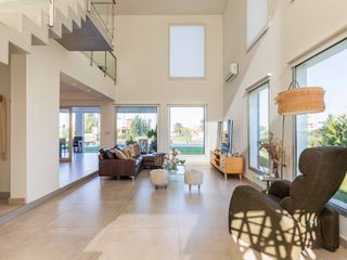 Foto 8 de VENTA CASA 6 AMB AL LAGO PISCINA MUELLE EL CANTON