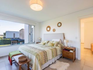 Foto 22 de VENTA CASA 6 AMB AL LAGO PISCINA MUELLE EL CANTON