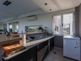 Foto 43 de VENTA CASA 6 AMB AL LAGO PISCINA MUELLE EL CANTON
