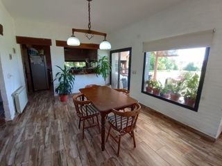 Foto 6 de VENTA CASA 5 AMB A LAGUNA SAN FRANCISCO VILLANUEVA