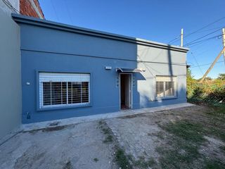 Foto 1 de Casa en venta 3 dormitorios, 100 m2 cub. La Plata