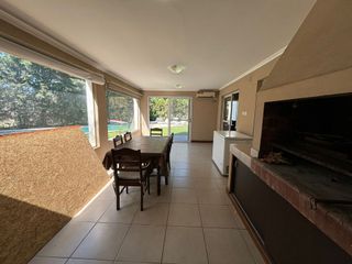 Foto 17 de VENTA CASA SAN LUCAS 6 AMB CON PILETA APTA CREDITO