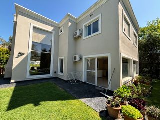 Foto 21 de VENTA CASA SAN LUCAS 6 AMB CON PILETA APTA CREDITO