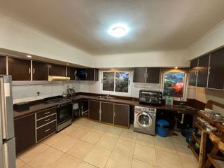Foto 12 de VENTA CASA SAN LUCAS 6 AMB CON PILETA APTA CREDITO