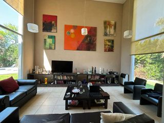 Foto 7 de VENTA CASA SAN LUCAS 6 AMB CON PILETA APTA CREDITO