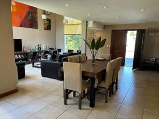 Foto 13 de VENTA CASA SAN LUCAS 6 AMB CON PILETA APTA CREDITO
