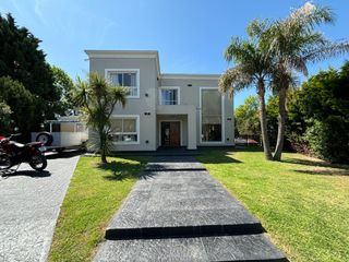 Foto 62 de VENTA CASA SAN LUCAS 6 AMB CON PILETA APTA CREDITO