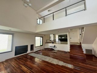 Foto 40 de CASA EN VENTA 5 DORMITORIOS Y QUINCHO