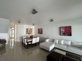 Foto 8 de VENTA CASA AMOBLADA  CARLOS PAZ CON BAJADA AL LAGO