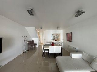 Foto 9 de VENTA CASA AMOBLADA  CARLOS PAZ CON BAJADA AL LAGO